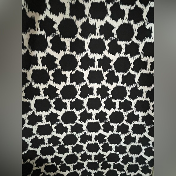 Jones Studio Stylish Black and White Patterned Women's Pants Size 1X - Picture 3 of 14